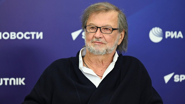 Суд запретил Apple Music распространять песни Рыбникова