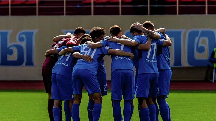 "Чайка" обыграла "Факел" в матче Первой лиги