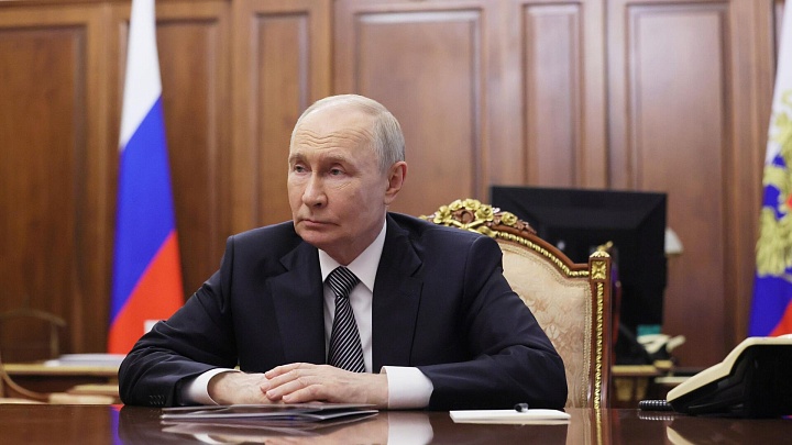 Песков сообщил о расписании Путина в День России