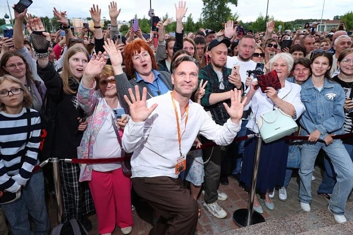 Министерство культуры РФ и Ростех поддержали юбилей крупнейшего фестиваля семейного кино «В кругу семьи» в Ярославле